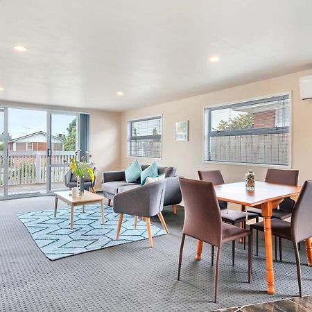Sunny Side Getaway With Parking And Aircon Villa Auckland Exteriör bild