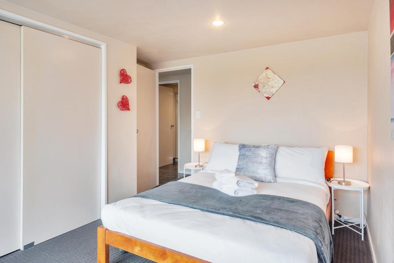 Sunny Side Getaway With Parking And Aircon Villa Auckland Exteriör bild
